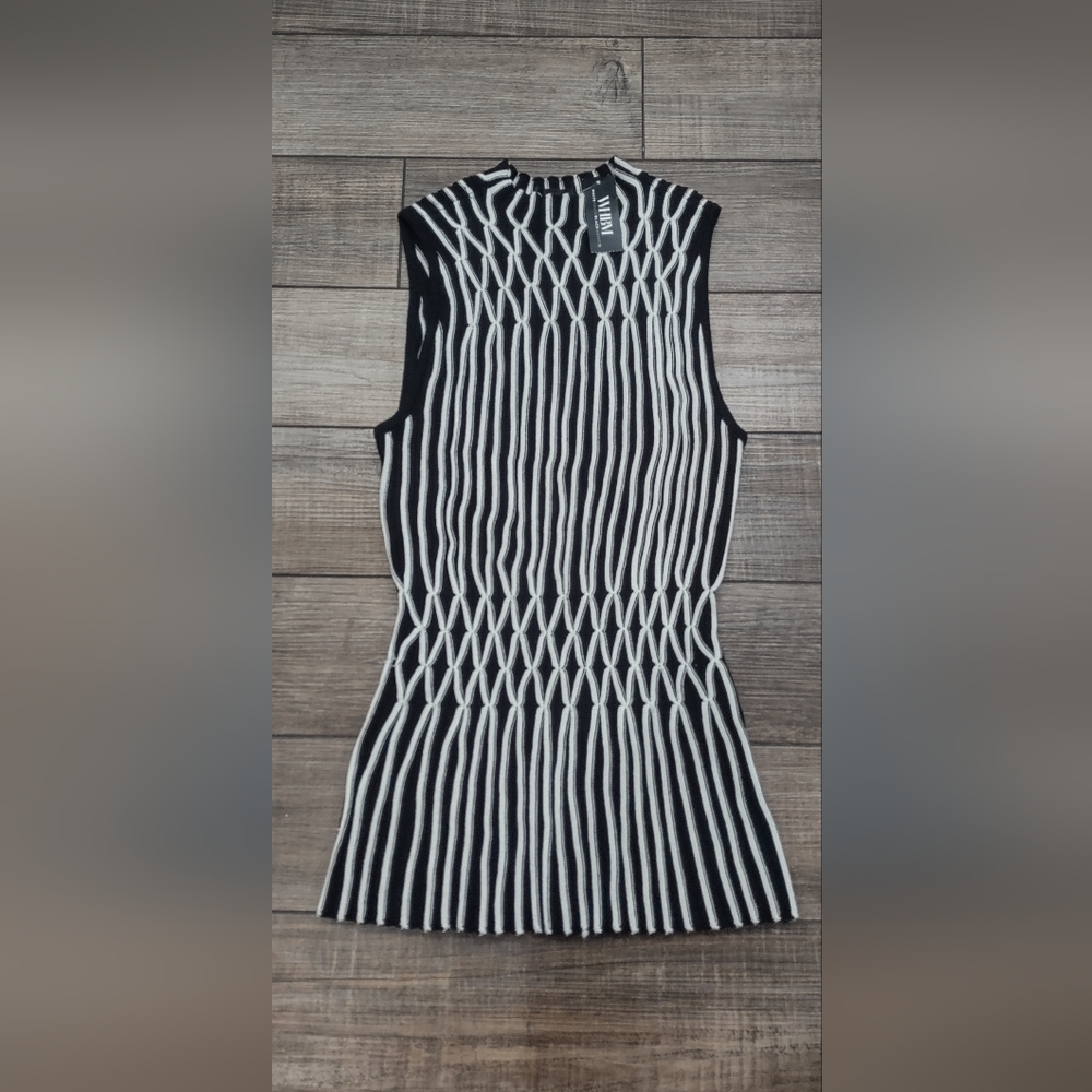 White House Black Market Sleeveless Sweater